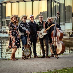 Tiirikkala Live: Hilland Playboys